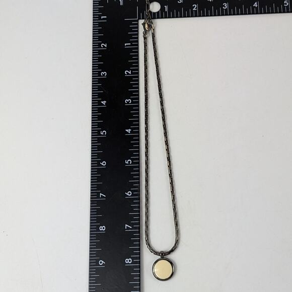 Liz Claiborne 15" Necklace Enamel Cream Gunmetal Gray Silver Articulated Chain - Picture 5 of 6